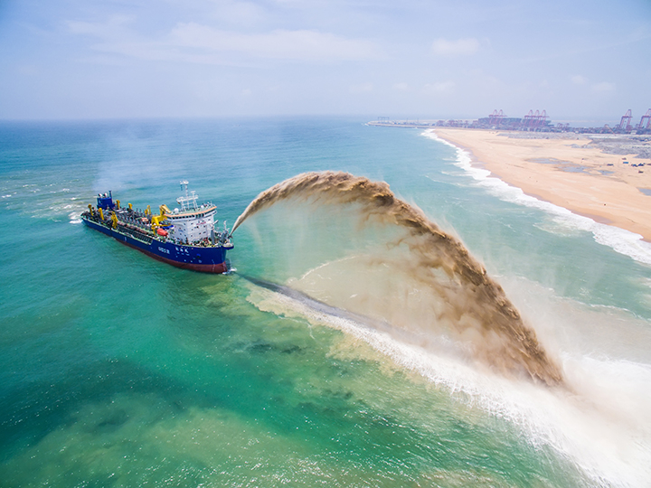 中交上海航道局斯里兰卡科伦坡港口城工程